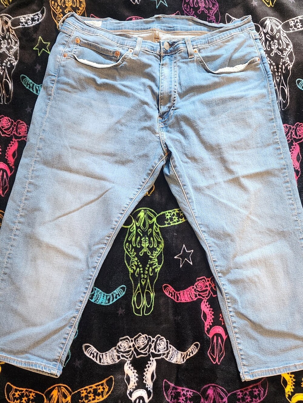Levis 505 Mens Long Shorts Sz 34. 19 Inch Inseam. Cool Eco Performance